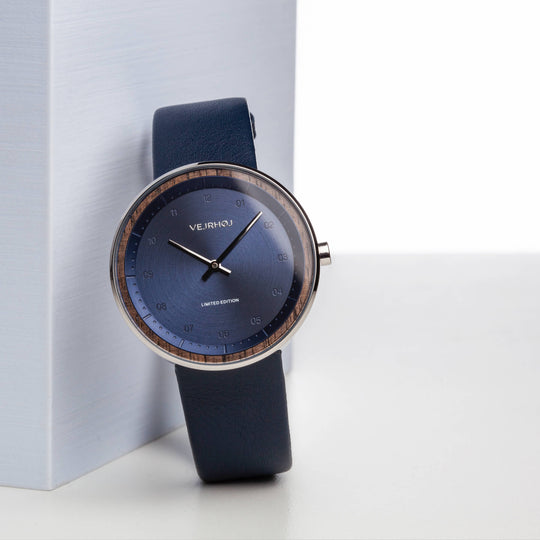 OASIS blue watch