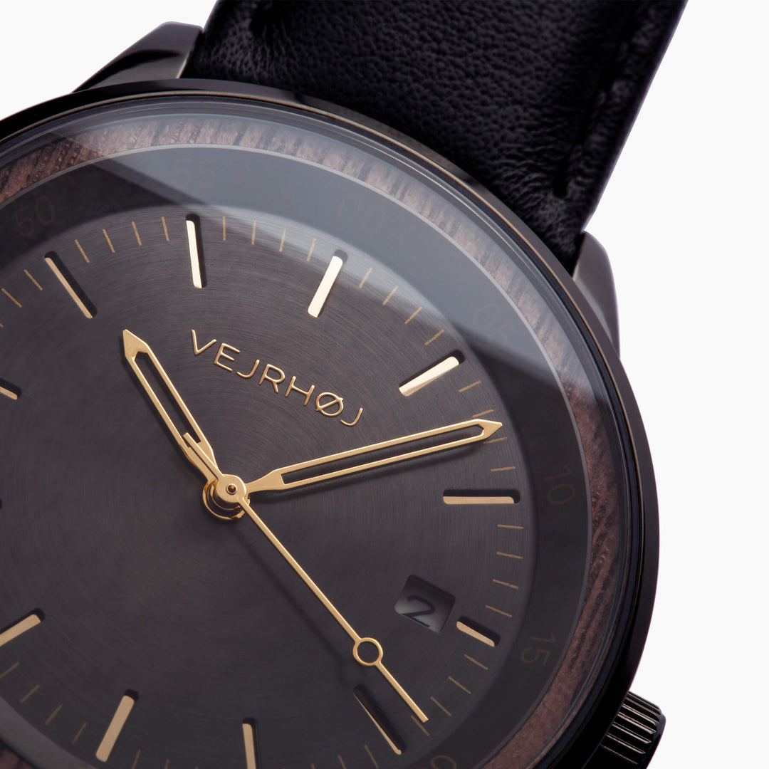 A01 | black (automatic)